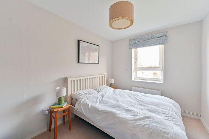 1 Bedroom Flat For Sale In Horton House, Richborne Terrace, Vauxhall, London, SW8