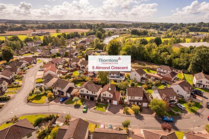 3 Bedroom Detached House For Sale In Almond Crescent, Huntingtowerfield, Perth, PH1