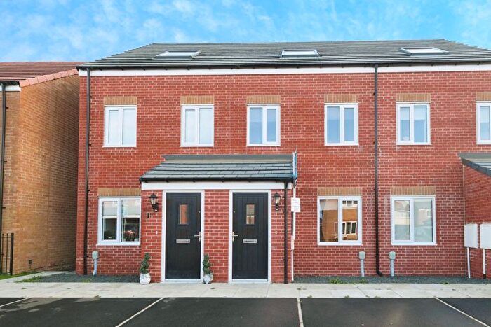 3 Bedroom Terraced House For Sale In Fulmar Drive, Amble, NE65