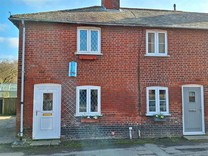 2 Bedroom End Of Terrace House For Sale In Brewery Lane, Bridge, CT4