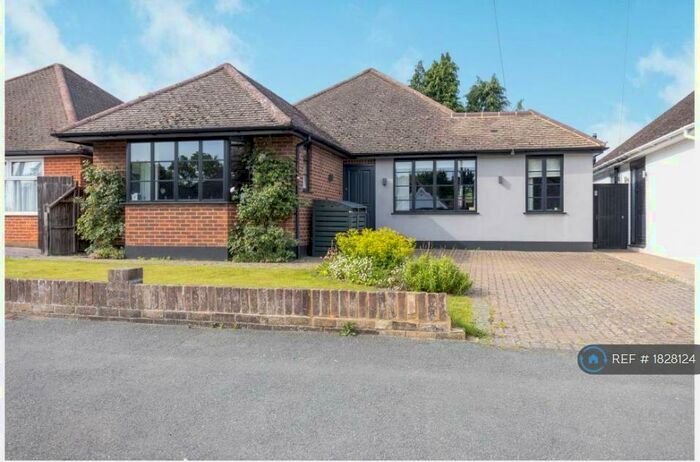 4 Bedroom Bungalow To Rent In Oakington Avenue, Little Chalfont, HP6