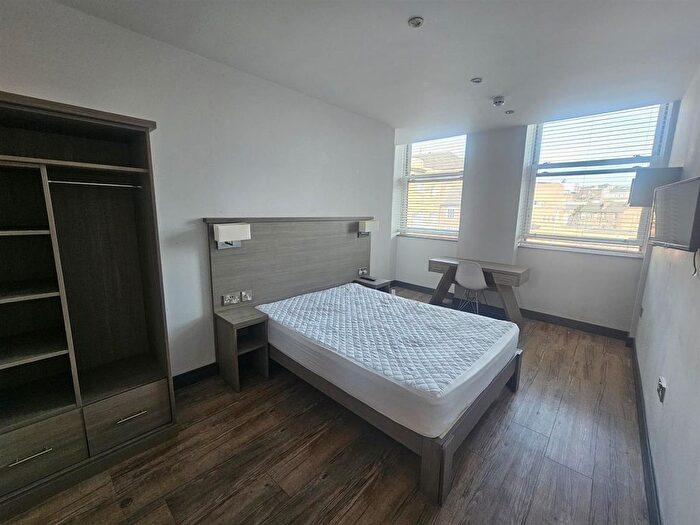 6 Bedroom Flat To Rent In Stanford Street, Nottingham, NG1