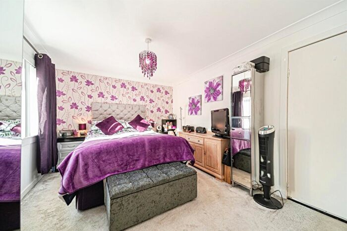 2 Bedroom Terraced House For Sale In Annan Drive, Rutherglen, Glasgow, G73