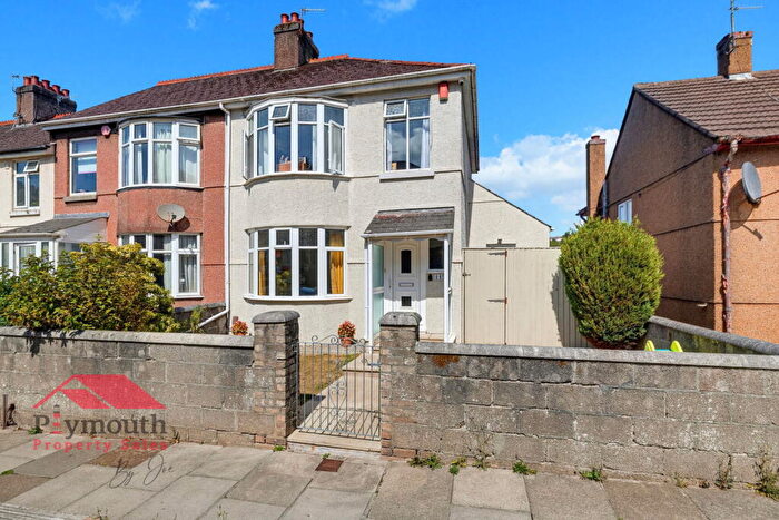 3 Bedroom End Of Terrace House For Sale In Sefton Avenue, Plymouth, PL4