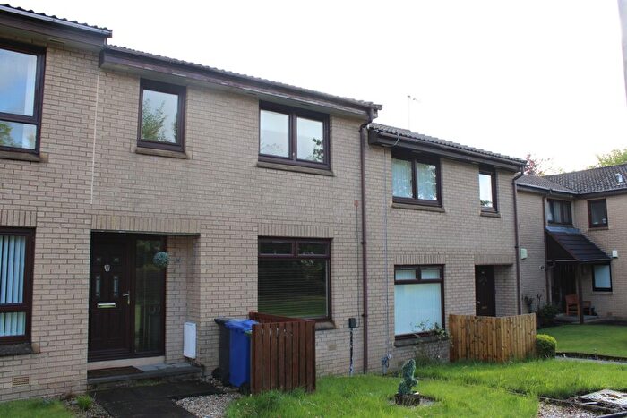 3 Bedroom Property To Rent In South Park Drive, Paisley, PA2