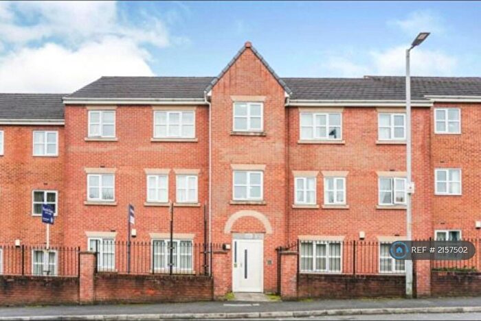 2 Bedroom Flat To Rent In Silchester Drive, Manchester, M40