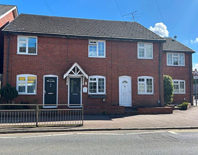 2 Bedroom Terraced House To Rent In High Street, Westoning, MK45