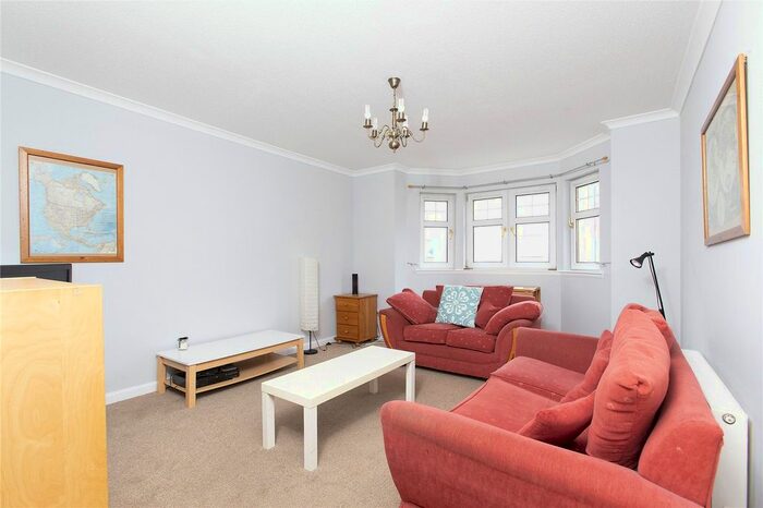 3 Bedroom Flat To Rent In Duff Street, Dalry, Edinburgh, EH11