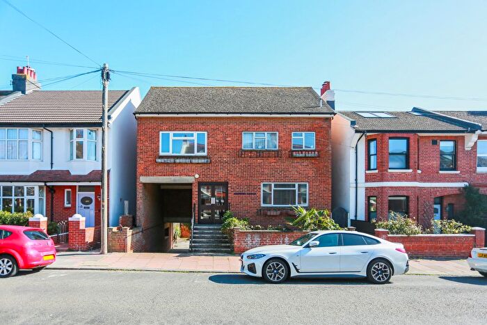 1 Bedroom Flat To Rent In Arundel Lodge, Arundel Road, Brighton, BN2
