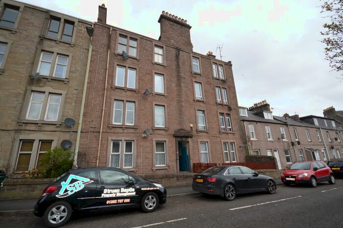 2 Bedroom Flat To Rent In Milnbank Road, West End, Dundee, DD1