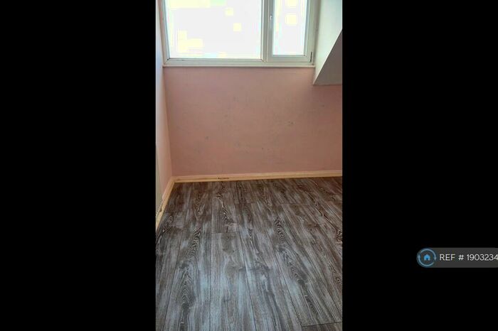 3 Bedroom Maisonette To Rent In St Andrews Square, Bolton-Upon-Dearne, Rotherham, S63