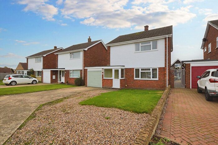 3 Bedroom Detached House For Sale In Broadway Close, Bourne, PE10