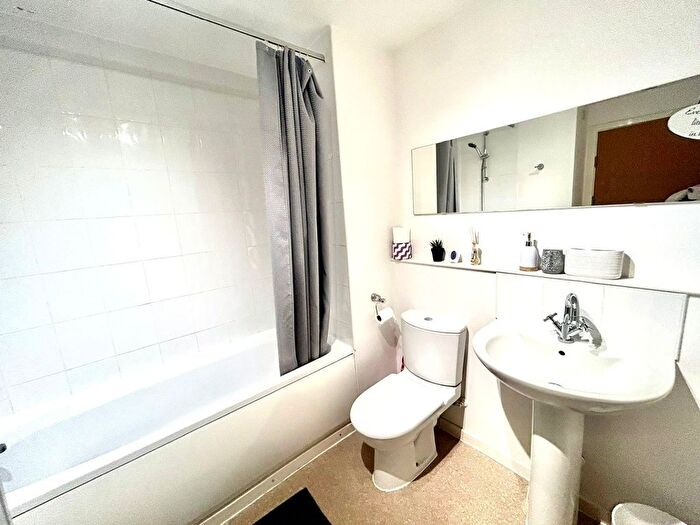 1 Bedroom Property To Rent In Marco Island, Nottingham, NG1