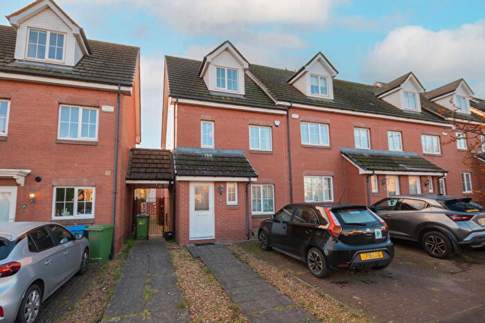 3 Bedroom Terraced House For Sale In Birchfield Drive, Glasgow, G14