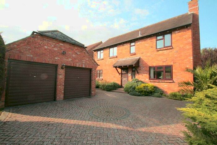 4 Bedroom Detached House To Rent In Meadow Park, East Preston, West Sussex, BN16