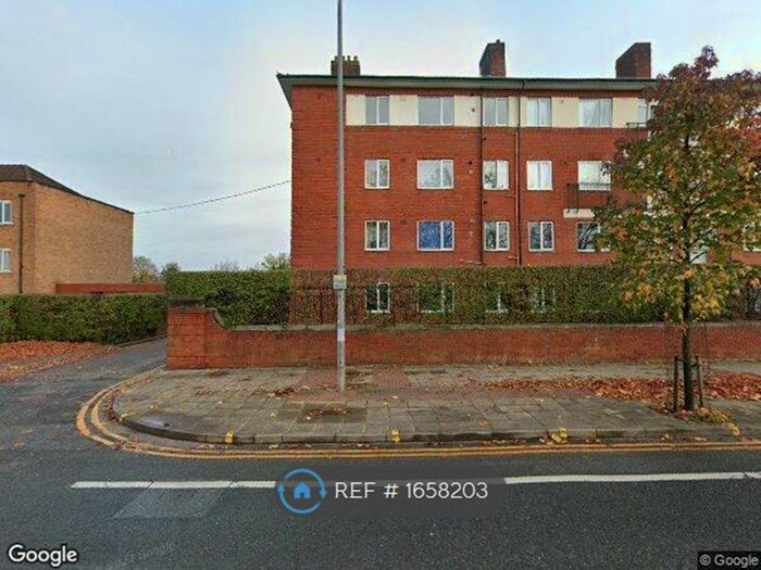 2 Bedroom Flat To Rent In Kielder Square, Salford, M5