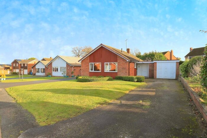 3 Bedroom Detached Bungalow For Sale In Johnsgate, Brewood, Stafford, ST19