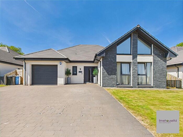 3 Bedroom Bungalow For Sale In Bertram Avenue, Kersewell, Carnwath, ML11