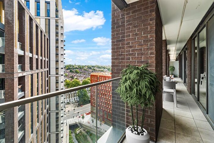 2 Bedroom Apartment To Rent In Station Road, London, SE13
