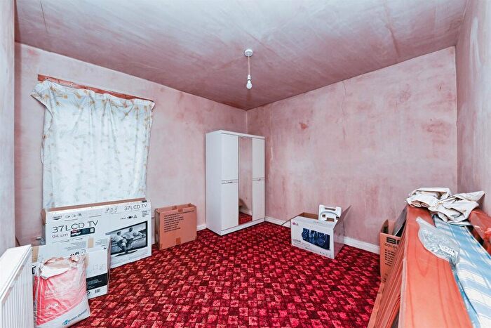 2 Bedroom Terraced House For Sale In Glasgow Street, Hull, HU3