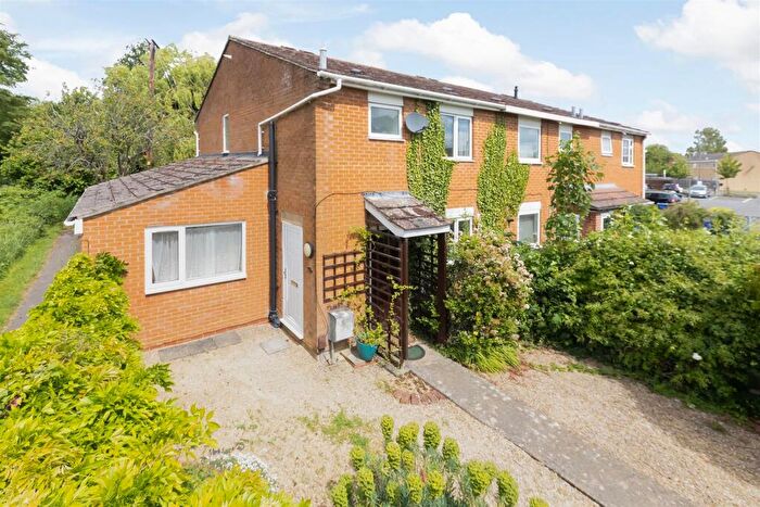 1 Bedroom Maisonette To Rent In Harts Close, Kidlington, OX5