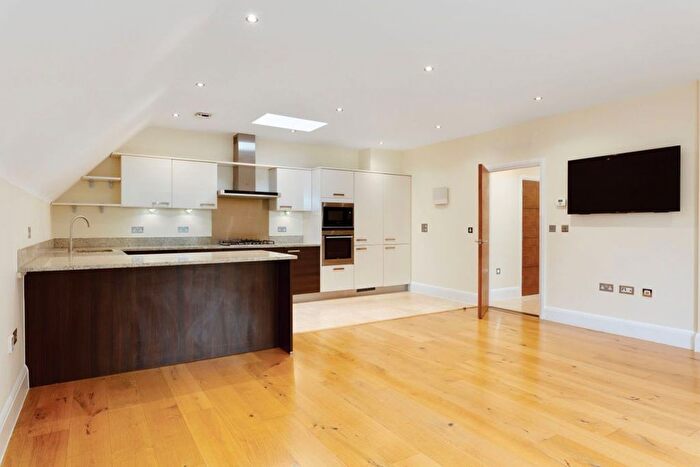 1 Bedroom Flat To Rent In Mount Harry Road, Sevenoaks, TN13
