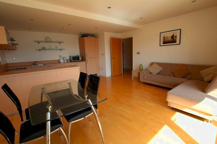 2 Bedroom Flat To Rent In One Fletcher Gate, Adams Walk, Nottingham, NG1