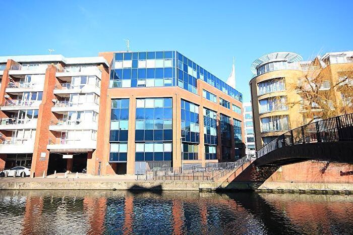Apartment To Rent In Kings Reach, - Kings Road, Reading, Berkshire, RG1