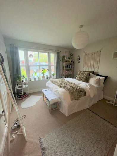 4 Bedroom Property To Rent In Morecambe Street, London, SE17