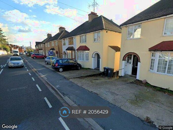 3 Bedroom Semi-Detached House To Rent In Belswains Lane, Hemel Hempstead, HP3