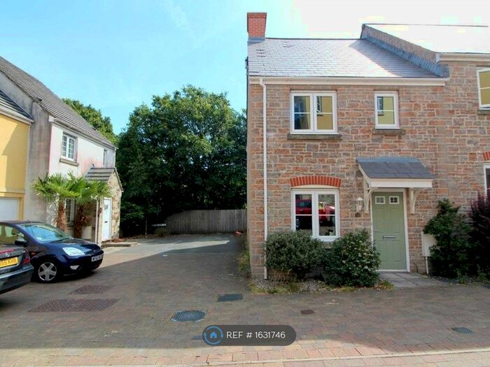 3 Bedroom End Of Terrace House To Rent In Lady Beam Court, Kelly Bray, Callington, PL17