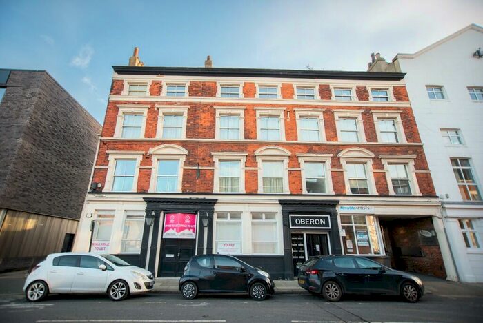 1 Bedroom Flat To Rent In Queen Street, Hull, East Riding Of Yorkshire, HU1