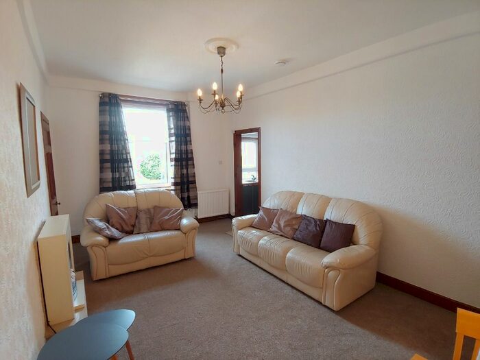 2 Bedroom Flat To Rent In Port Street, Stirling Town, Stirling, FK8