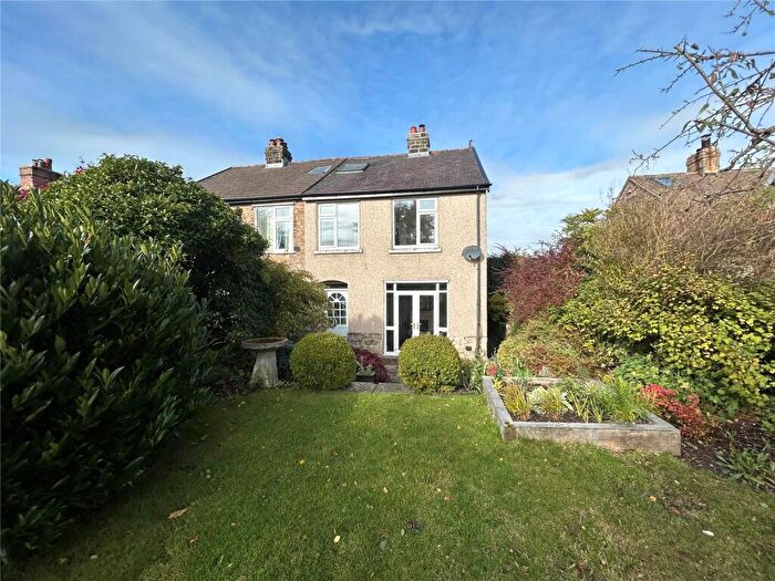 4 Bedroom Semi-Detached House For Sale In Ladycroft Avenue, Buxton, Derbyshire, SK17