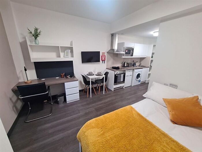 Studio To Rent In St. James Street, Newcastle Upon Tyne, NE1