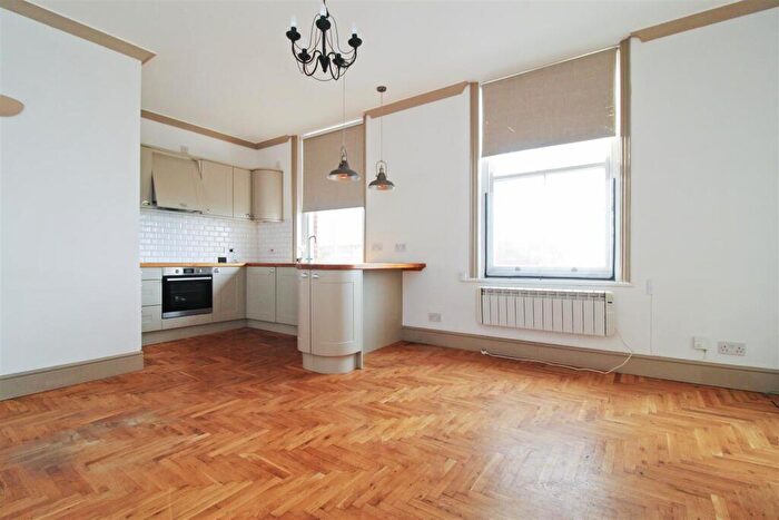 1 Bedroom Apartment For Sale In Station Road, Herne Bay, CT6