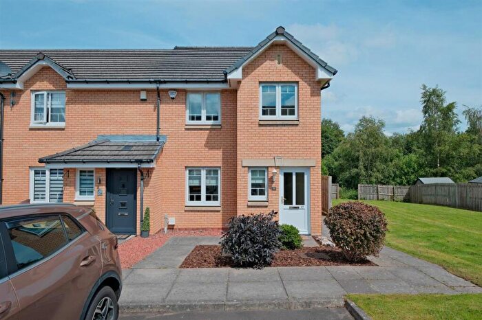 3 Bedroom End Of Terrace House For Sale In Kennoway Crescent, Hamilton, ML3