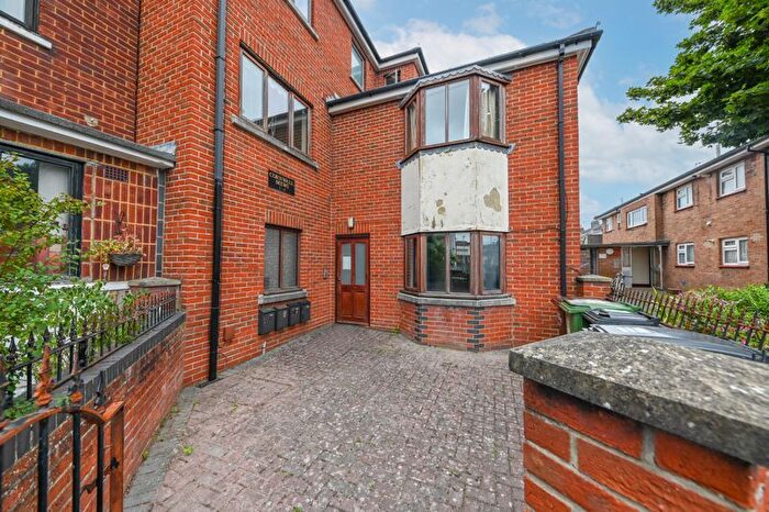 1 Bedroom Flat To Rent In Cornwall Mews, Cornwall Road, Portsmouth, PO1