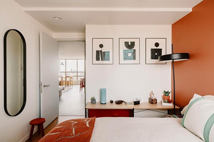 2 Bedroom Flat To Rent In Balfron Tower, St Leonards Road, London, E14