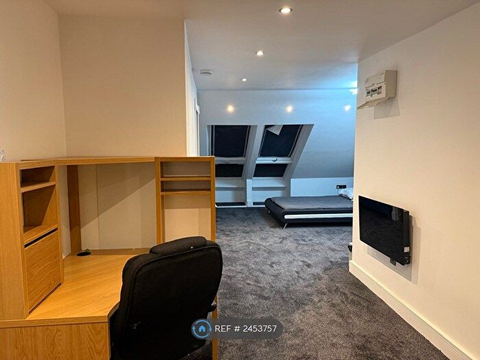 Studio To Rent In Bloomfield Road, Bristol, BS4