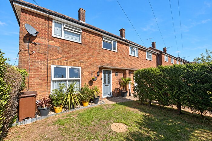 2 Bedroom Semi Detached House For Sale In Leander Road, Rochester, ME1