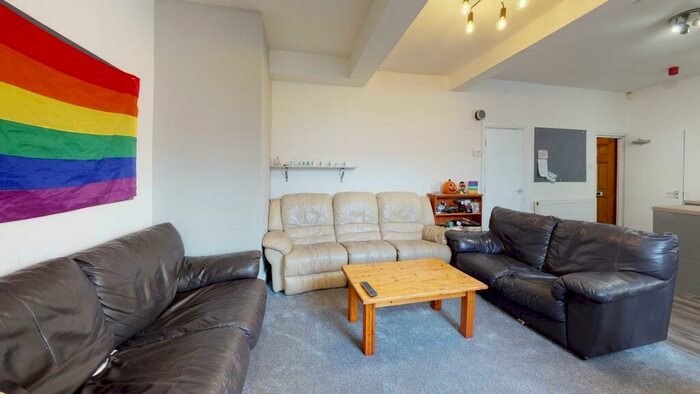 8 Bedroom House To Rent In - Clementson Road, Crookes, S10