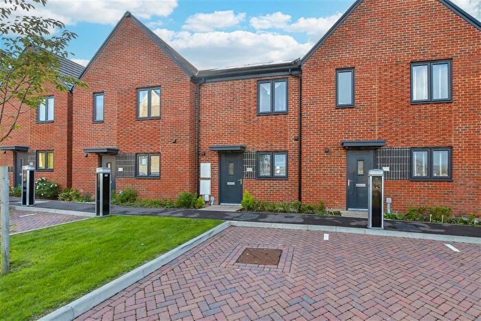 2 Bedroom Terraced House For Sale In Arras Close, Folkestone, Kent, CT19