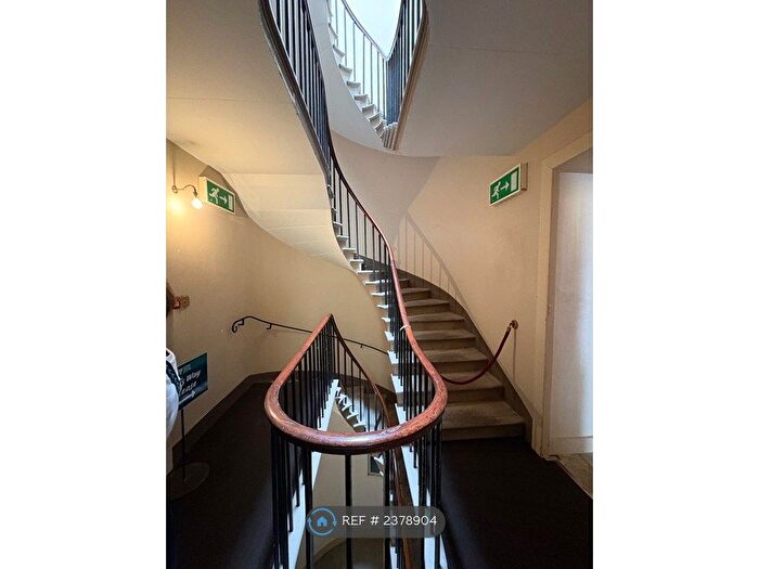 3 Bedroom Flat To Rent In Claremont St, Glasgow, G3