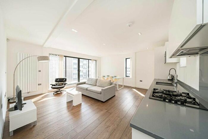 2 Bedroom Flat To Rent In Central Street, Clerkenwell, EC1V