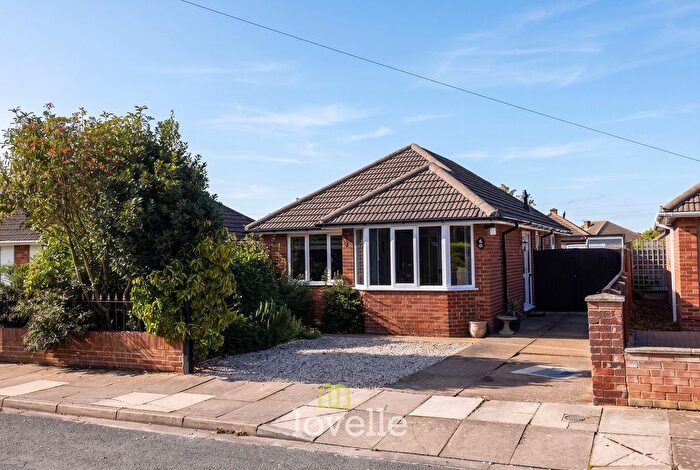 2 Bedroom Detached Bungalow For Sale In Mordaunt Avenue, Grimsby, DN33