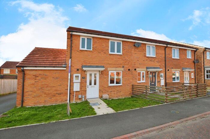 3 Bedroom Semi Detached House To Rent In Glenn Grove, Blyth, NE24