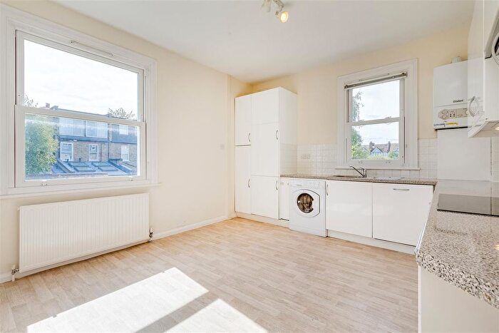 2 Bedroom Flat To Rent In Speldhurst Road, London, W4
