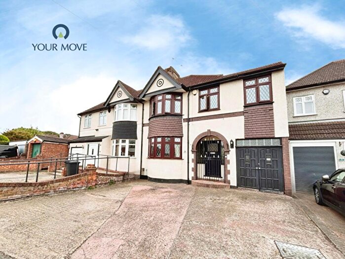 3 Bedroom Semi Detached House To Rent In Heather Drive, Dartford, Kent, DA1