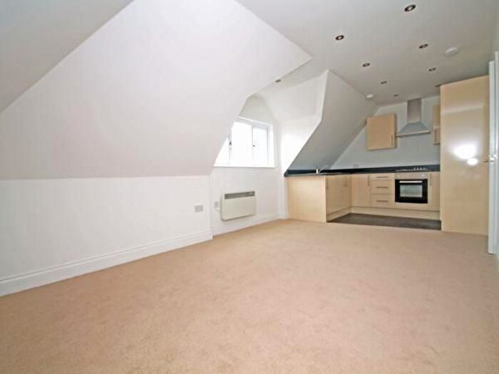 1 Bedroom Flat For Sale In Edward Way, Ashford, TW15